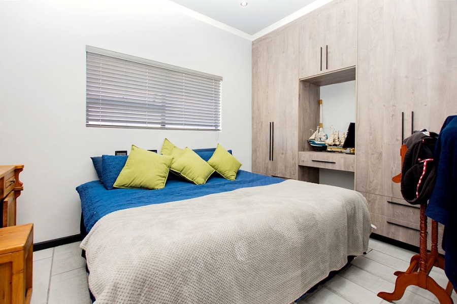 To Let 3 Bedroom Property for Rent in Myburgh Park Western Cape